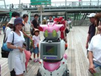 人気の警備ロボット ALSOK